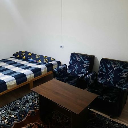 Атлант Hotel Bishkek Exterior photo